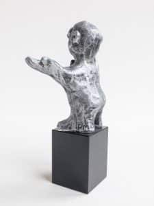 den alsidige tin patineret figur 2 225x300 - APC_1620