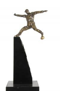 sax o bronze skulpturer hvo intet vover 436 9284045 200x300 - sax-o-bronze-skulpturer-hvo-intet-vover-436-9284045