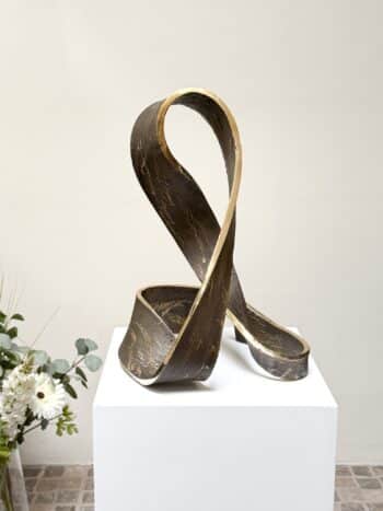 1 sloejfe i bronze af kunstner palle mernild 350x467 - Kurv