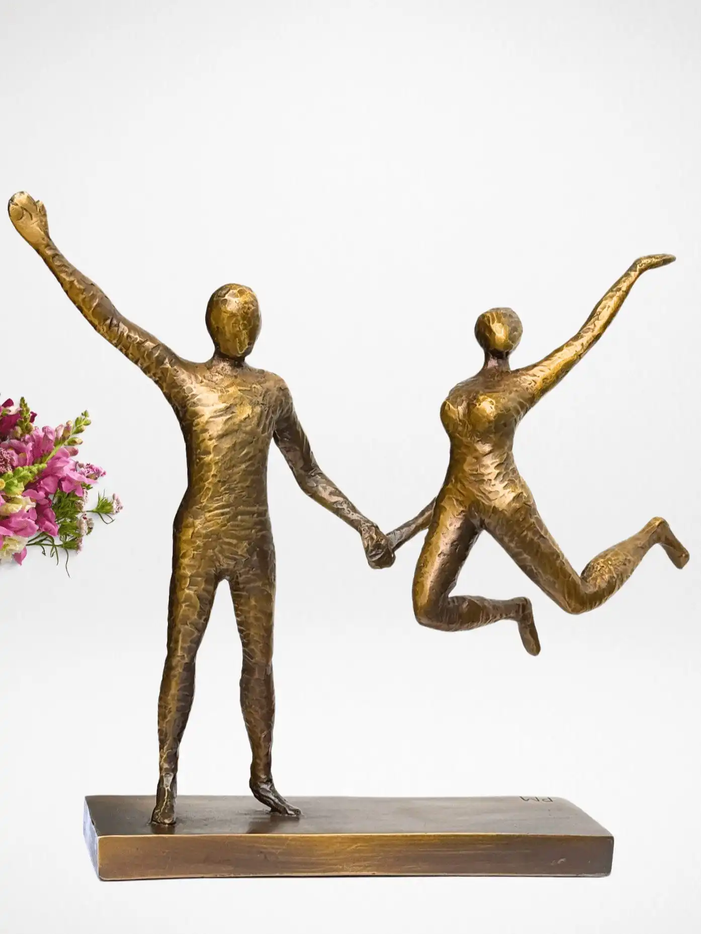 Perfect Match - Bronzeskulptur med par (Romantisk gave)