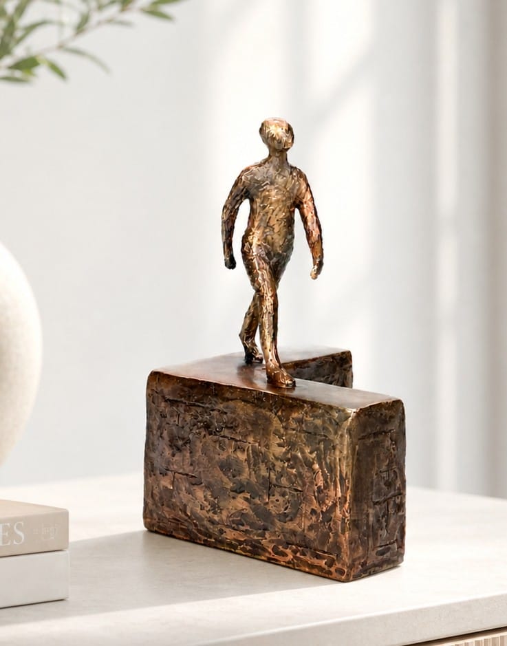 Det skarpe hjørne - bronzeskulptur (til fødselaren)